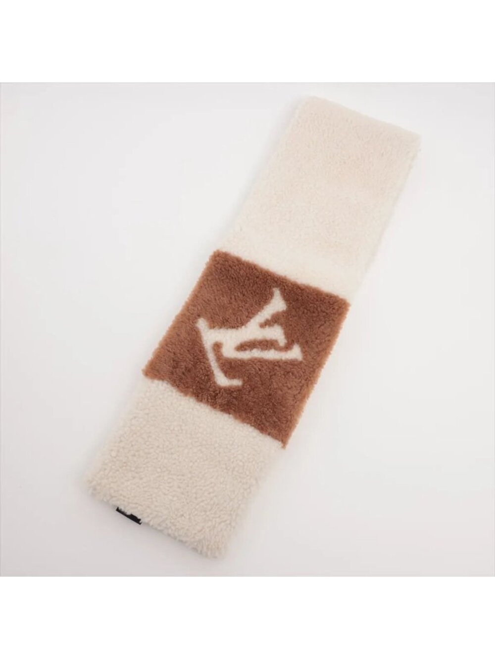 Louis Vuitton Echarpe Neverfreeze Shirred Scarf
